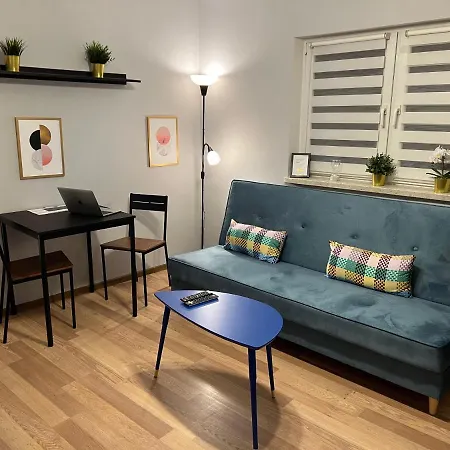Maly Na Starowce Apartment